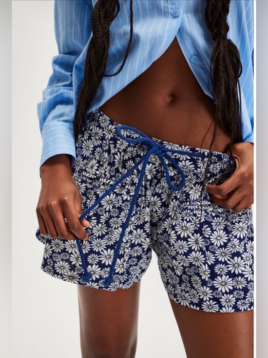 Free People Pants - FREE PEOPLE Offbeat Printed Pull-On Shorts